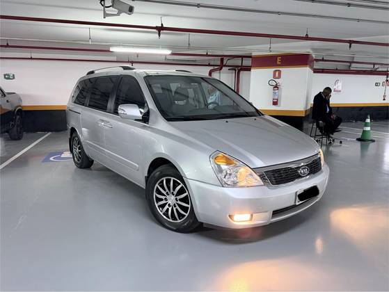 KIA CARNIVAL 3.5 EX V6 24V GASOLINA 4P AUTOMÁTICO KIA CARNIVAL 3.5 EX V6 24V GASOLINA 4P AUTOMÁTICO
